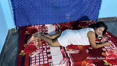Redă Hardcore indian BBW casnică Nandini într-o întâlnire interracială