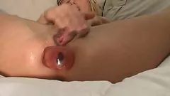 Jouer Mindy, petite femme au foyer blonde, a soif de DP anal avec une énorme bite noire