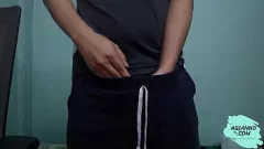 Reproduzir Qualquer garota quer gozar com nosso modelo negro musculoso e seu prepúcio?