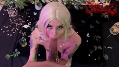 Jouer La star du porno latina Dani Clark reçoit une éjaculation faciale après une pipe en gorge profonde