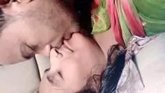 Jouer La chatte passionnée de Desi Bhabhi par Devar à la maison
