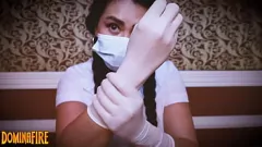 Afspelen Wellustige verpleegster in latexhandschoenen en masker - medfet rollenspel ASMR