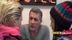 Jouer Stratch My Itch: Trio Fantasy avec des filles de collège européennes