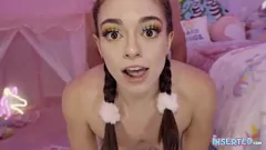 Jouer Sophia brûle en putain de Fiesta hardcore: chatte rasée et petits seins