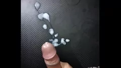 Play White Cumshot Champion: Intense Masturbation Session