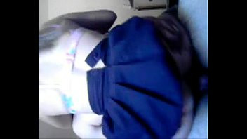 Reproduzir Pervert grava sua filha transando em seu quarto