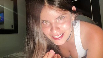 Afspelen Tatiana Morales neukt graag de super bezorger