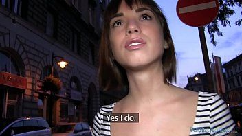 Reproduzir Vadias baratas te sugam no parque por pouco dinheiro