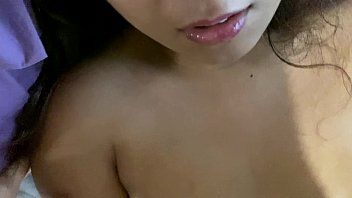 Riproduci Latina con i calzini Non sono una webcam, sono una puttana