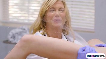 Play Face squirt with kenzie reeves